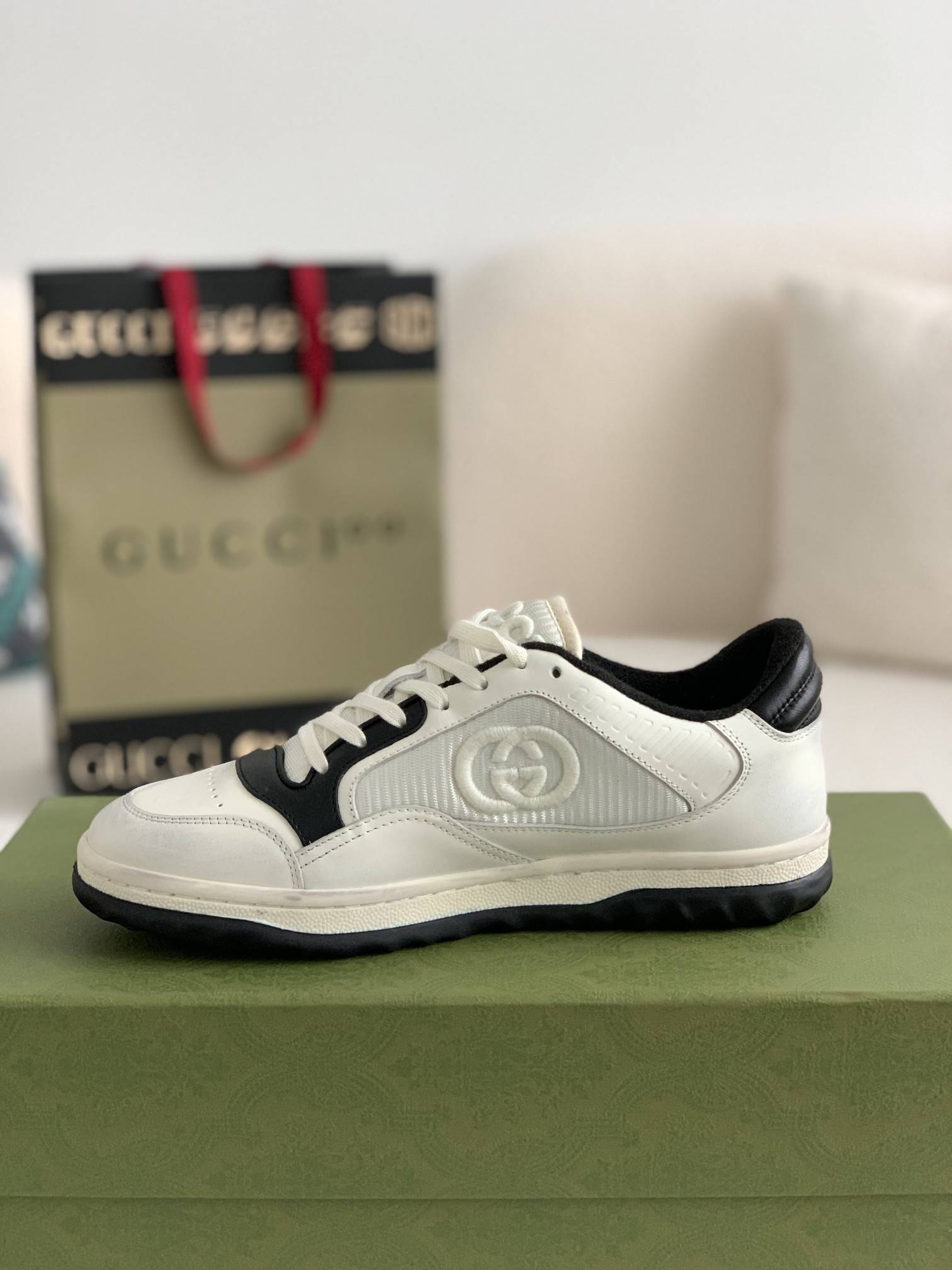 GU*IMac80 Sneakers