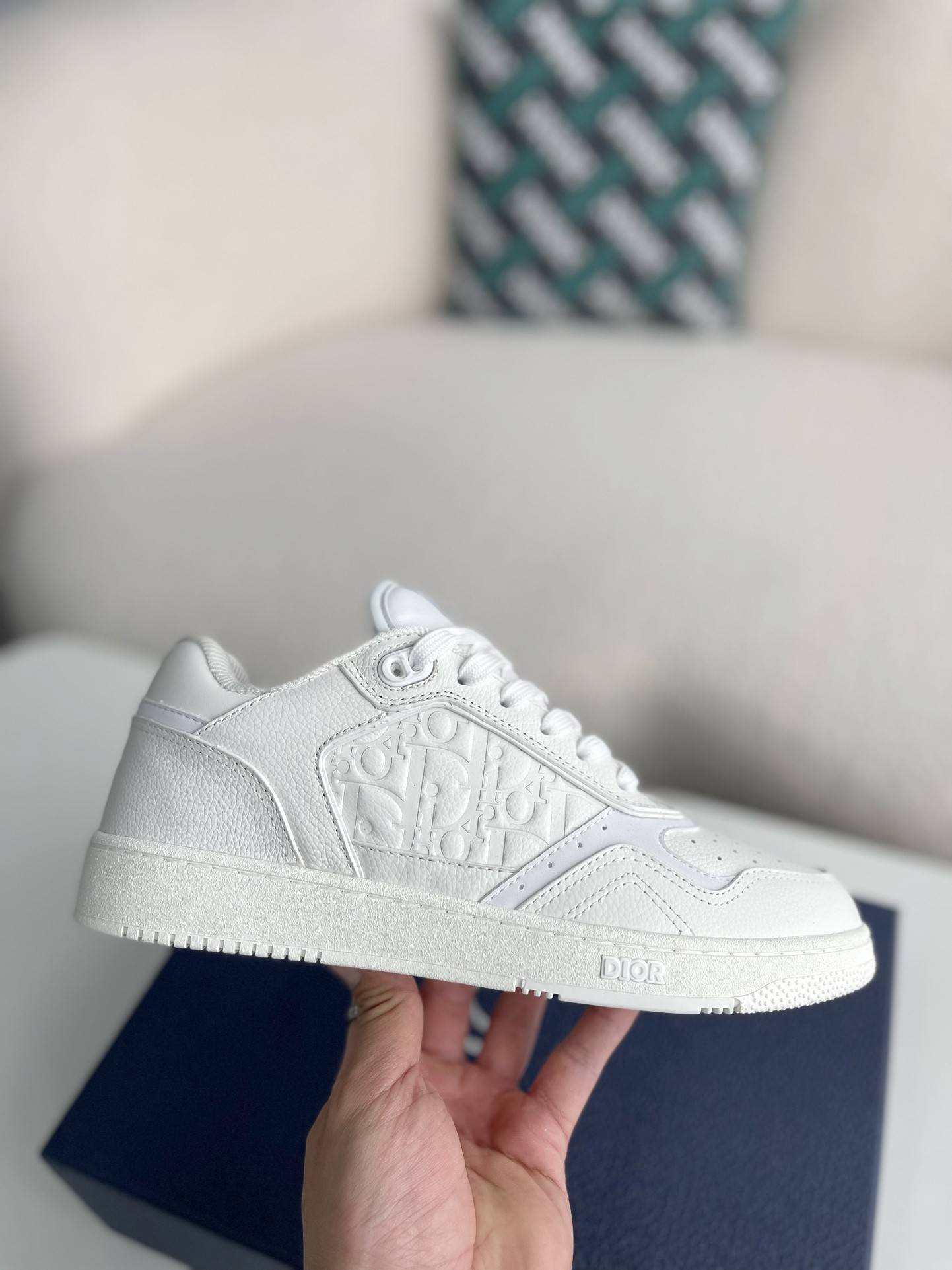 D*OR New B27 Sneaker