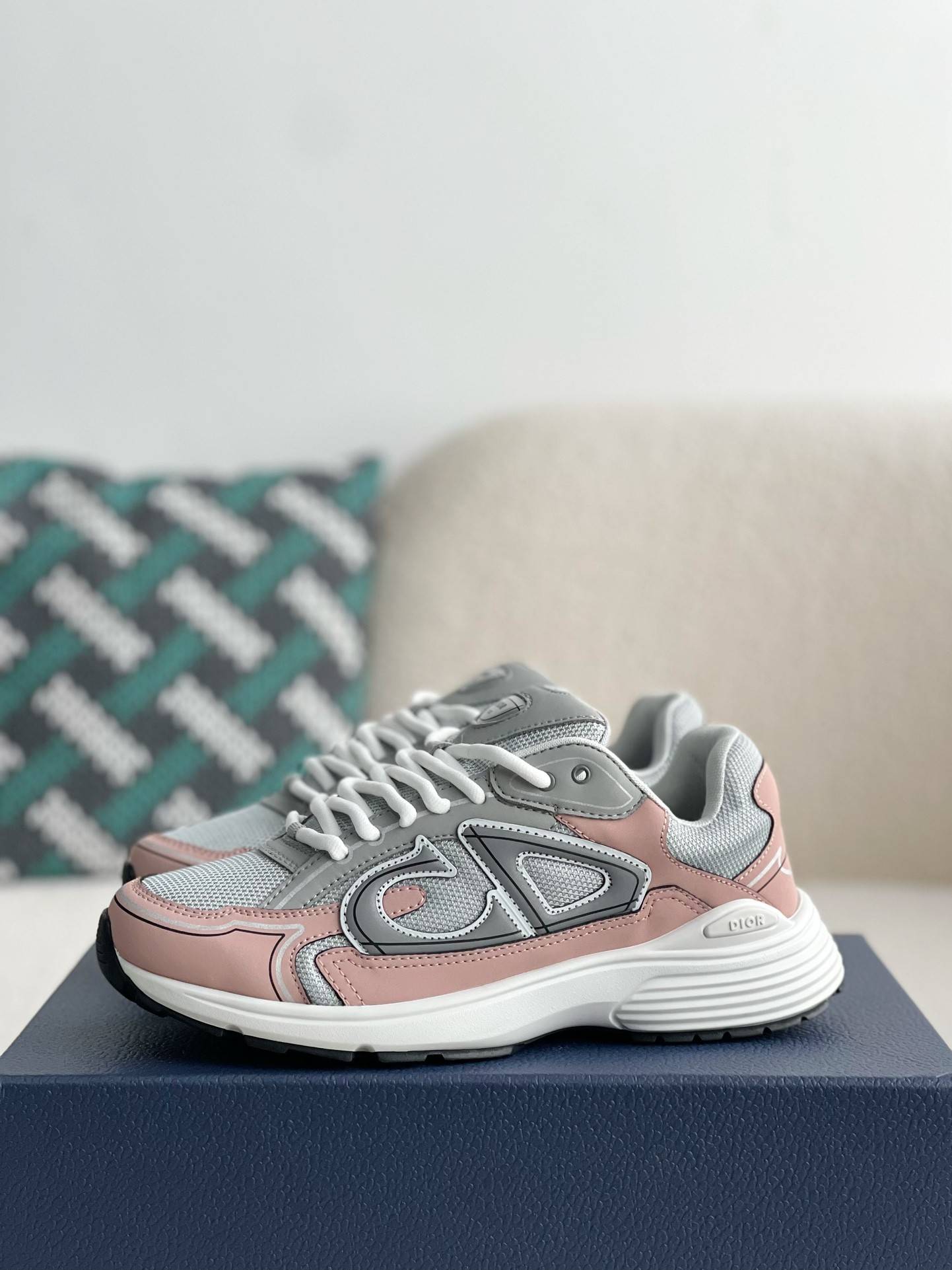 D*OR B30 New Sneaker