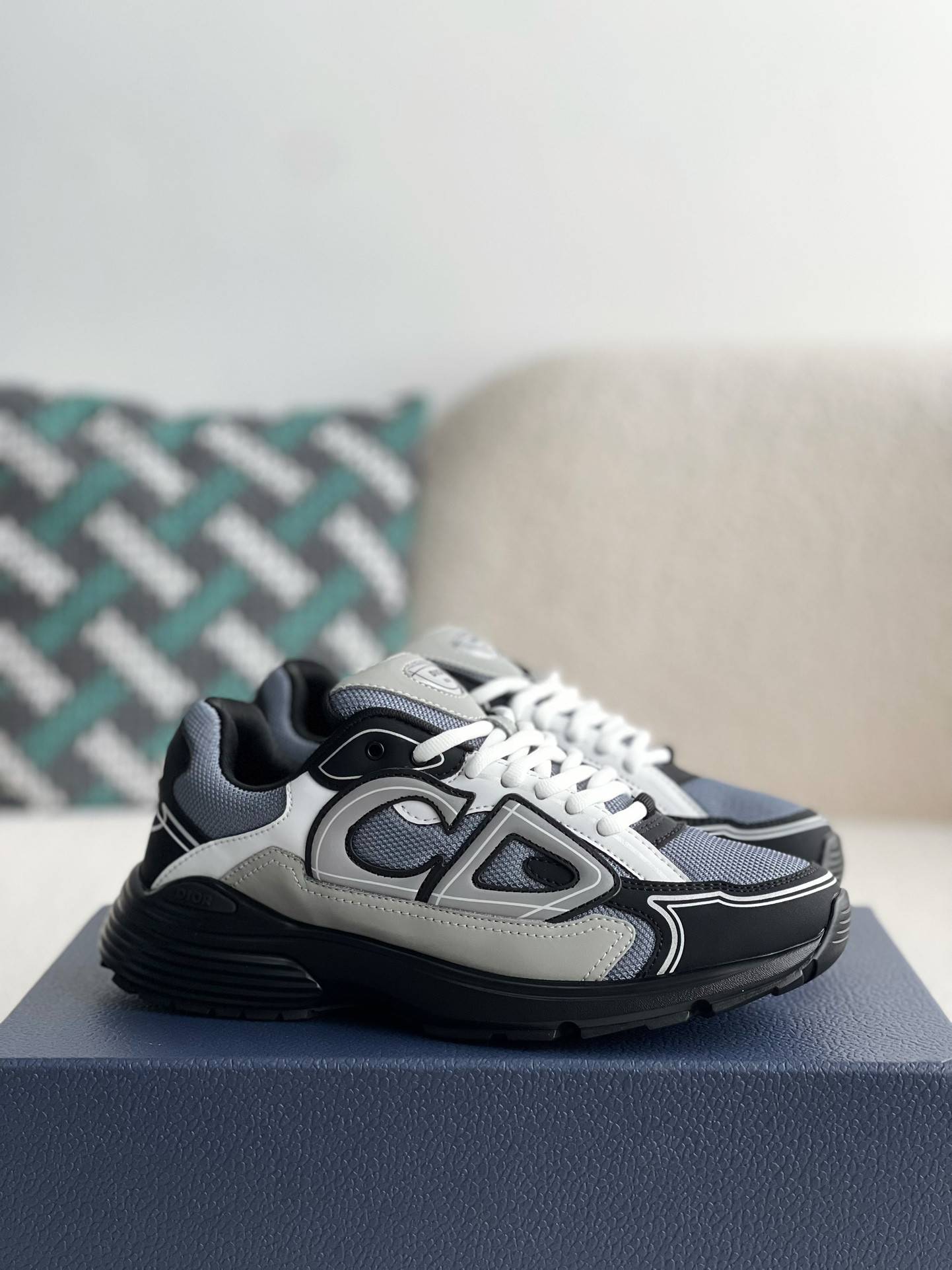 D*OR B30 New Sneaker