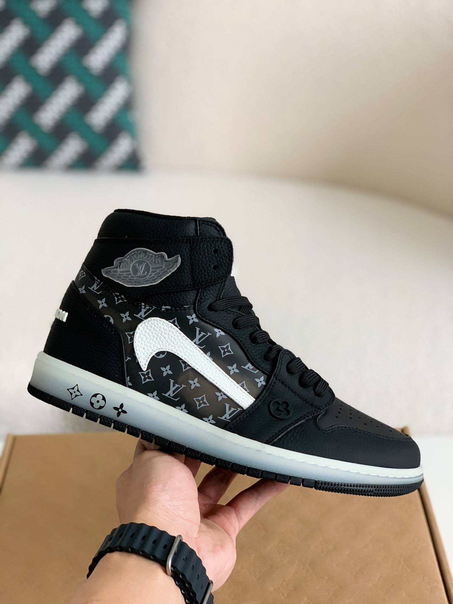 L*V x Nike Air Jorda 1 High AJ1 Sneakers