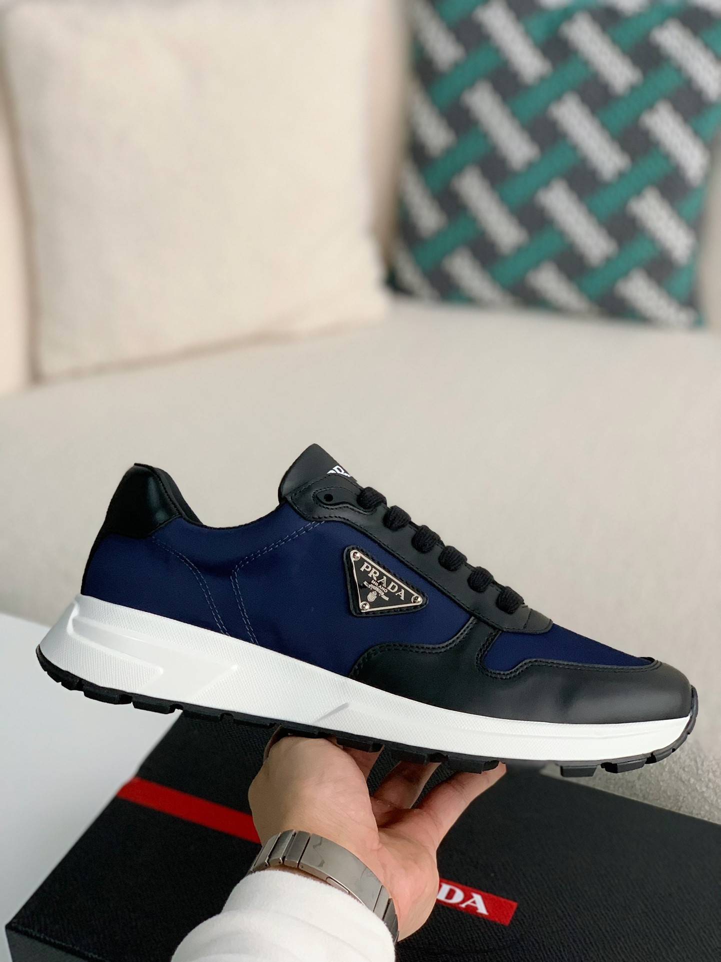 P*DA Sneakers
