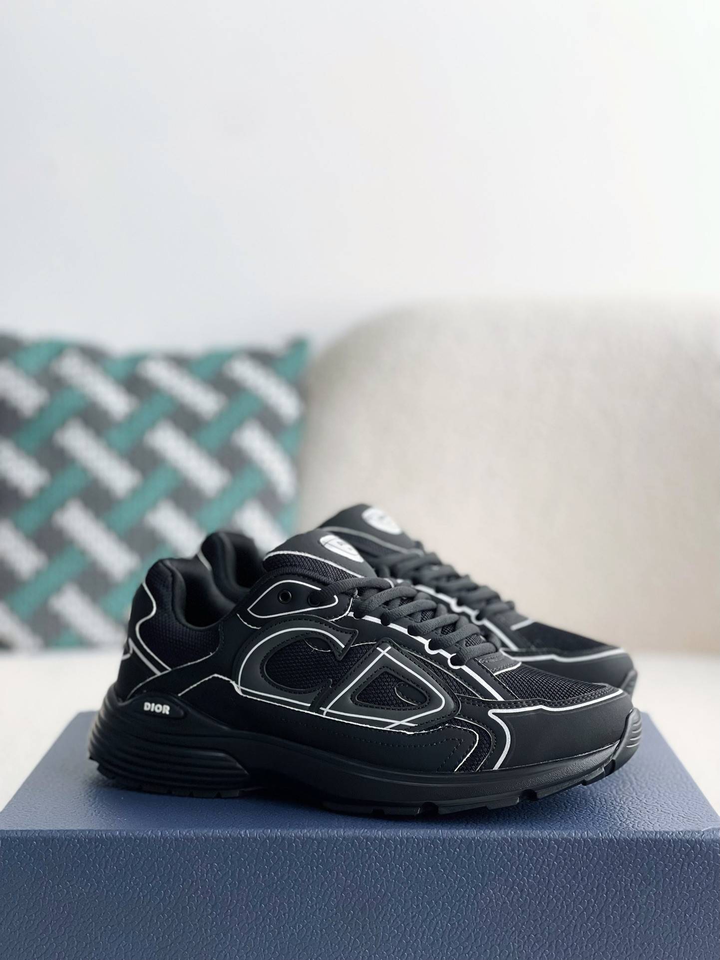 D*OR B30 New Sneaker