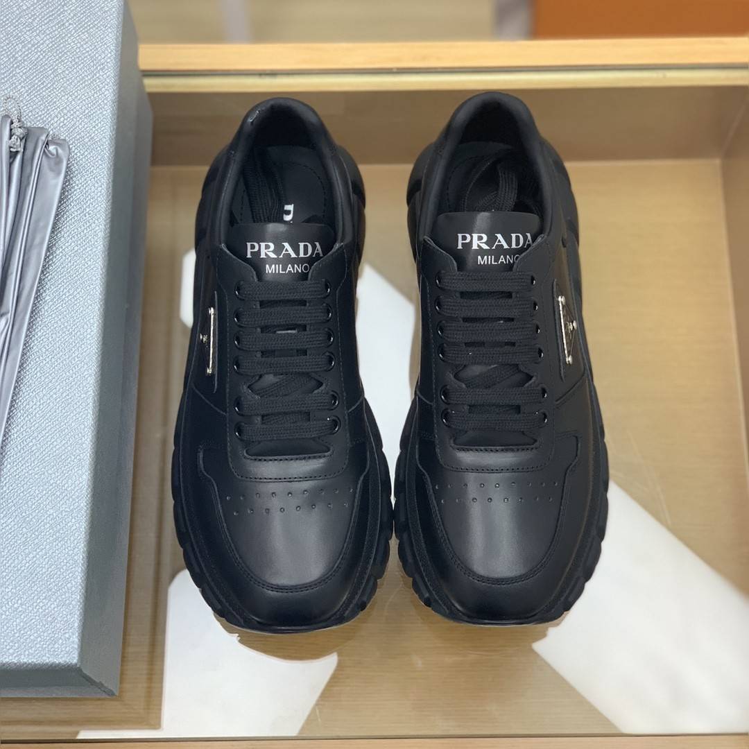 P*DA Sneakers