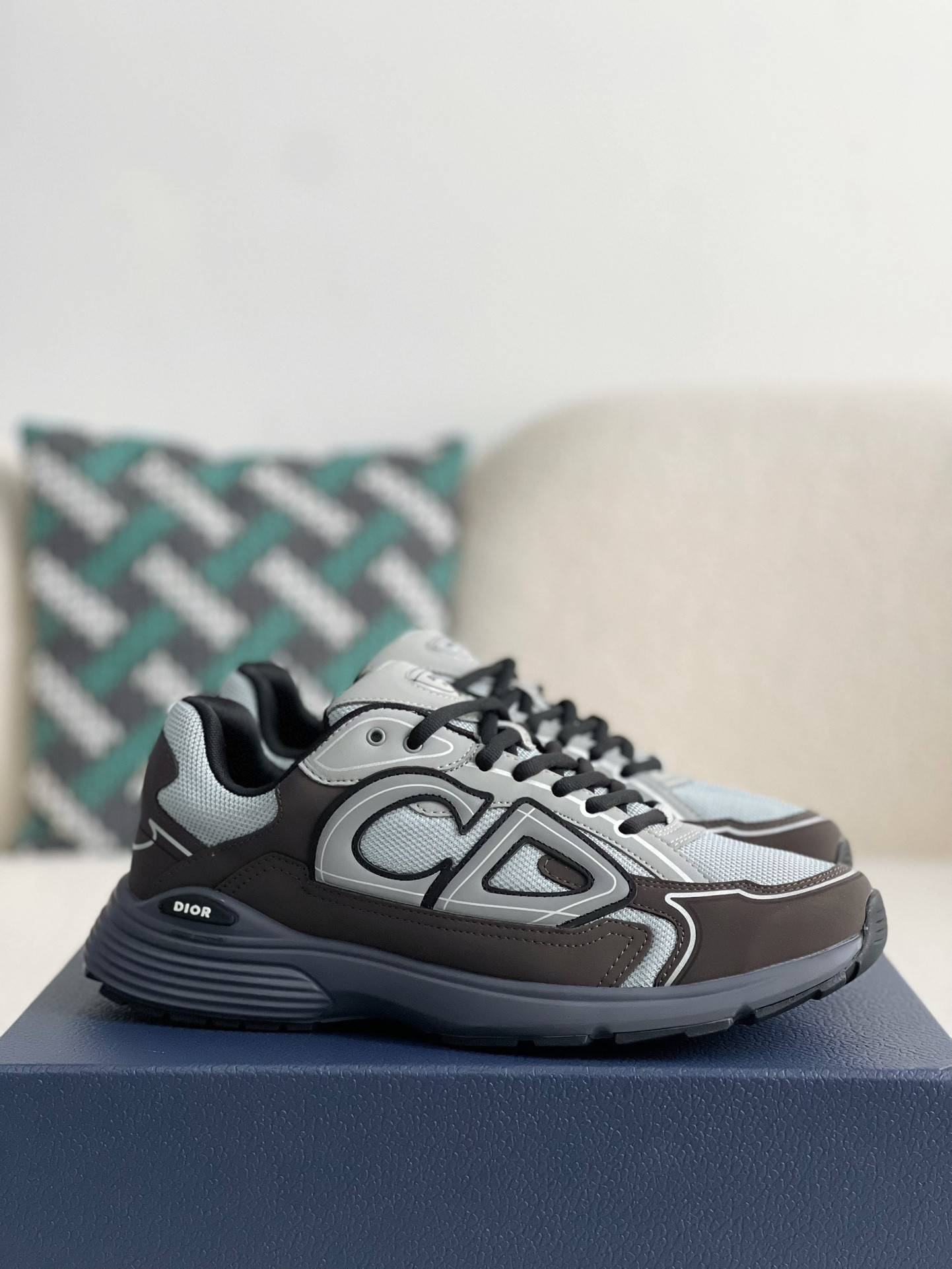 D*OR B30 New Sneaker