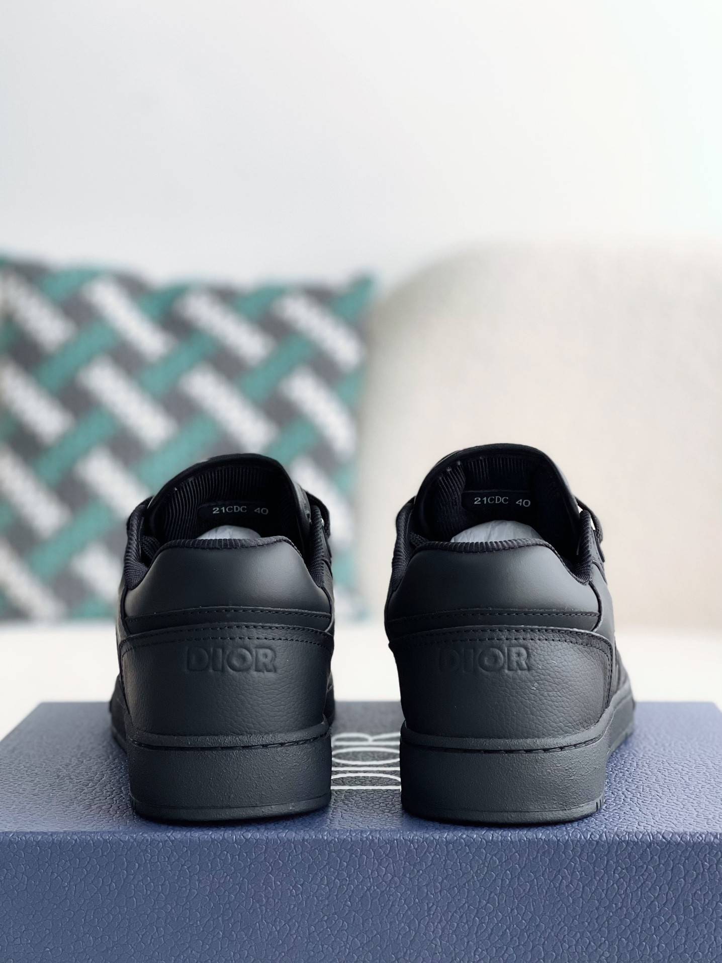 D*OR New B27 Sneaker