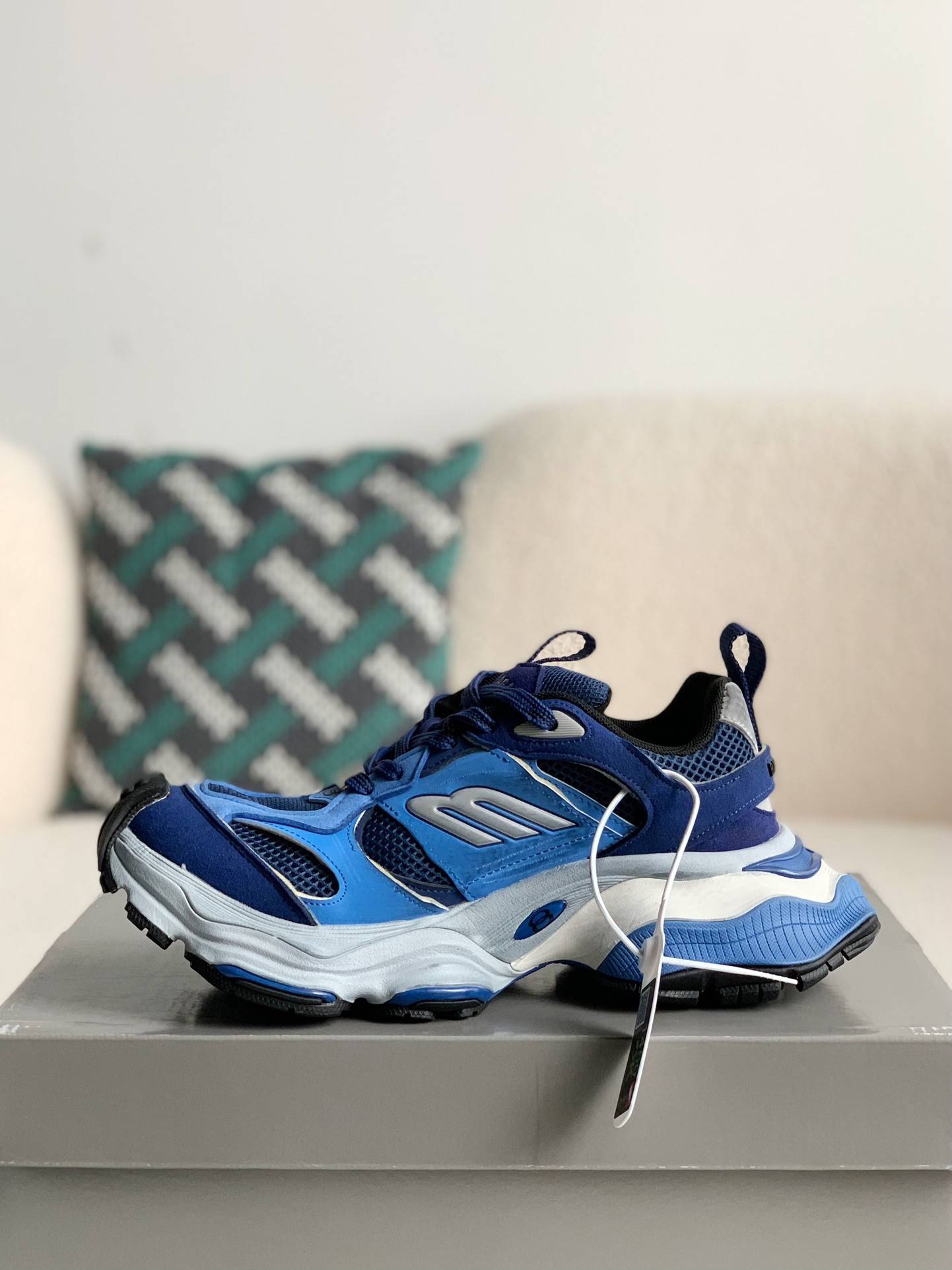 BLCG Runner Sneaker
