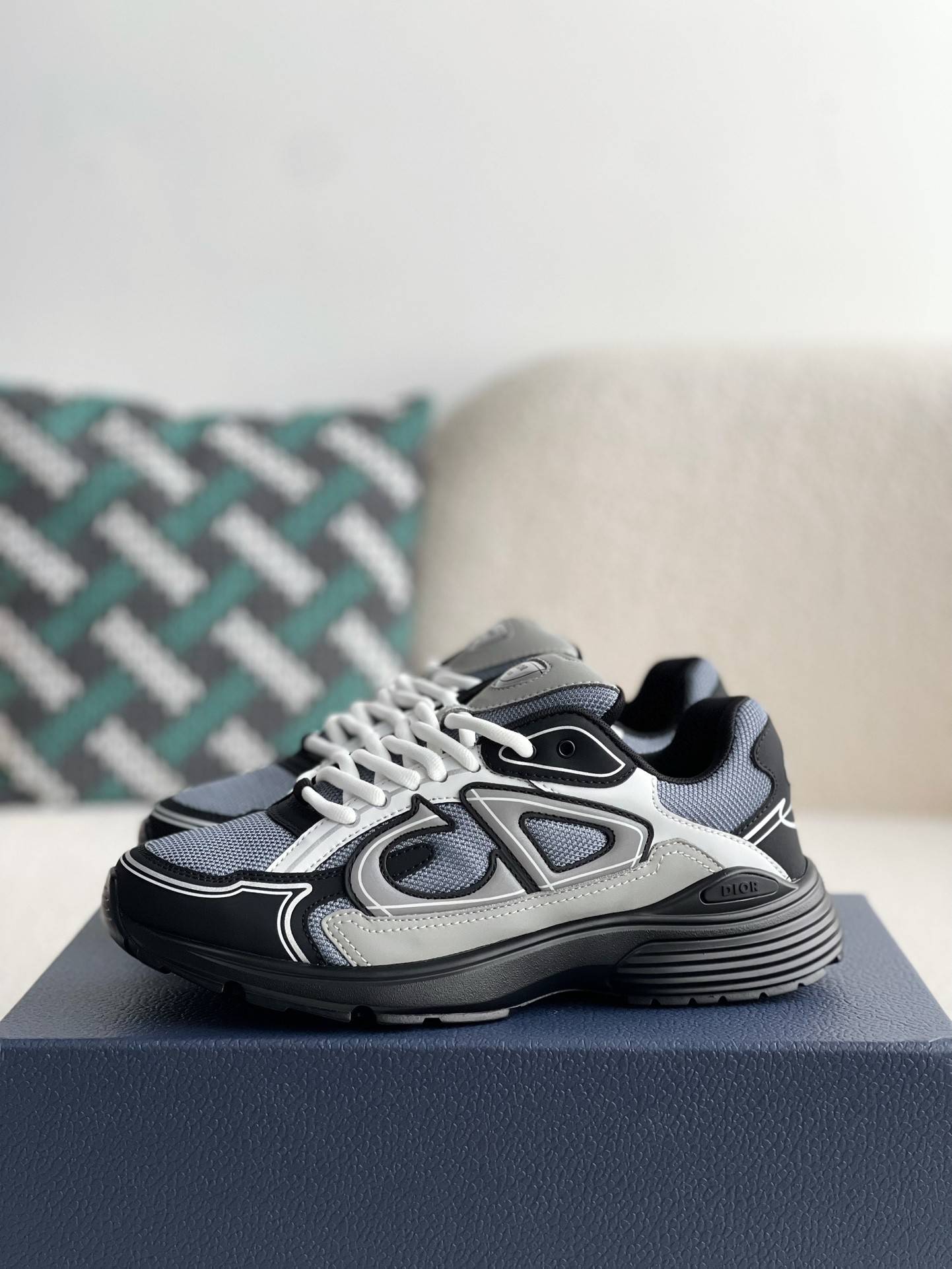 D*OR B30 New Sneaker