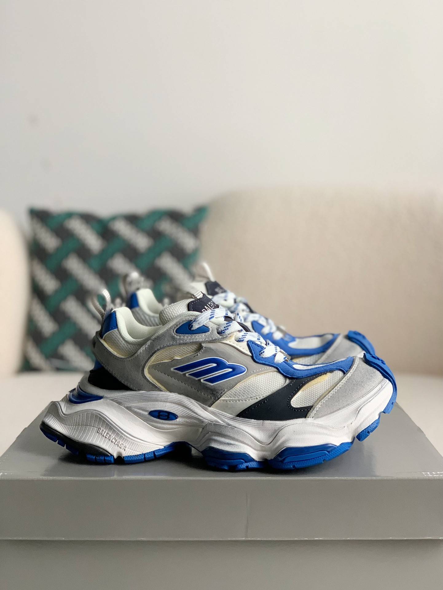 BLCG Runner Sneaker