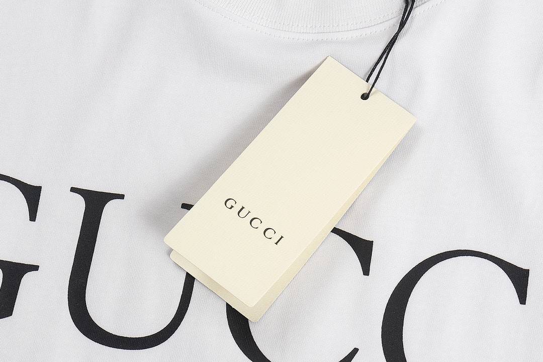 G*u*i  tshirt
