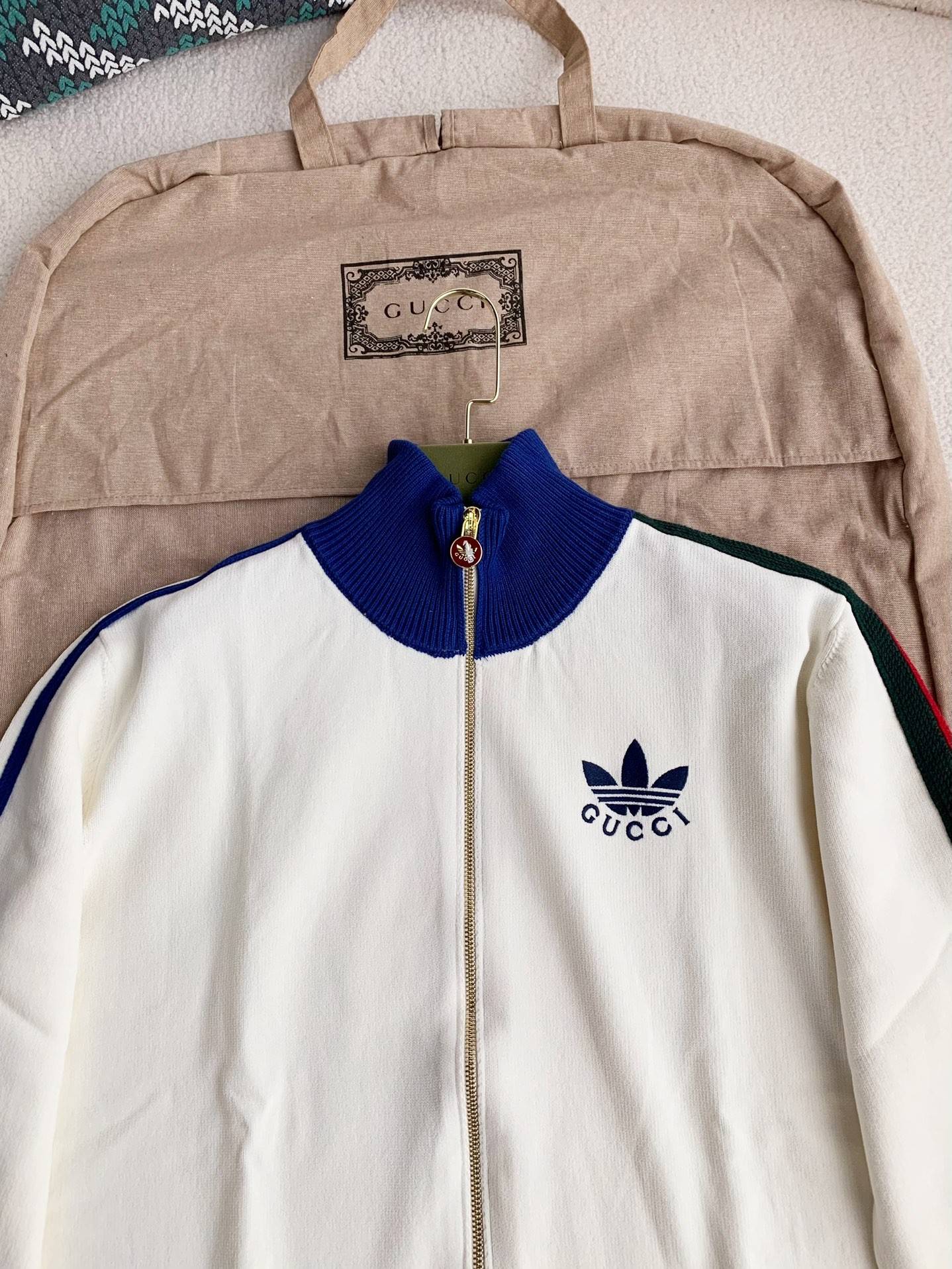 G*u*i x adidas men