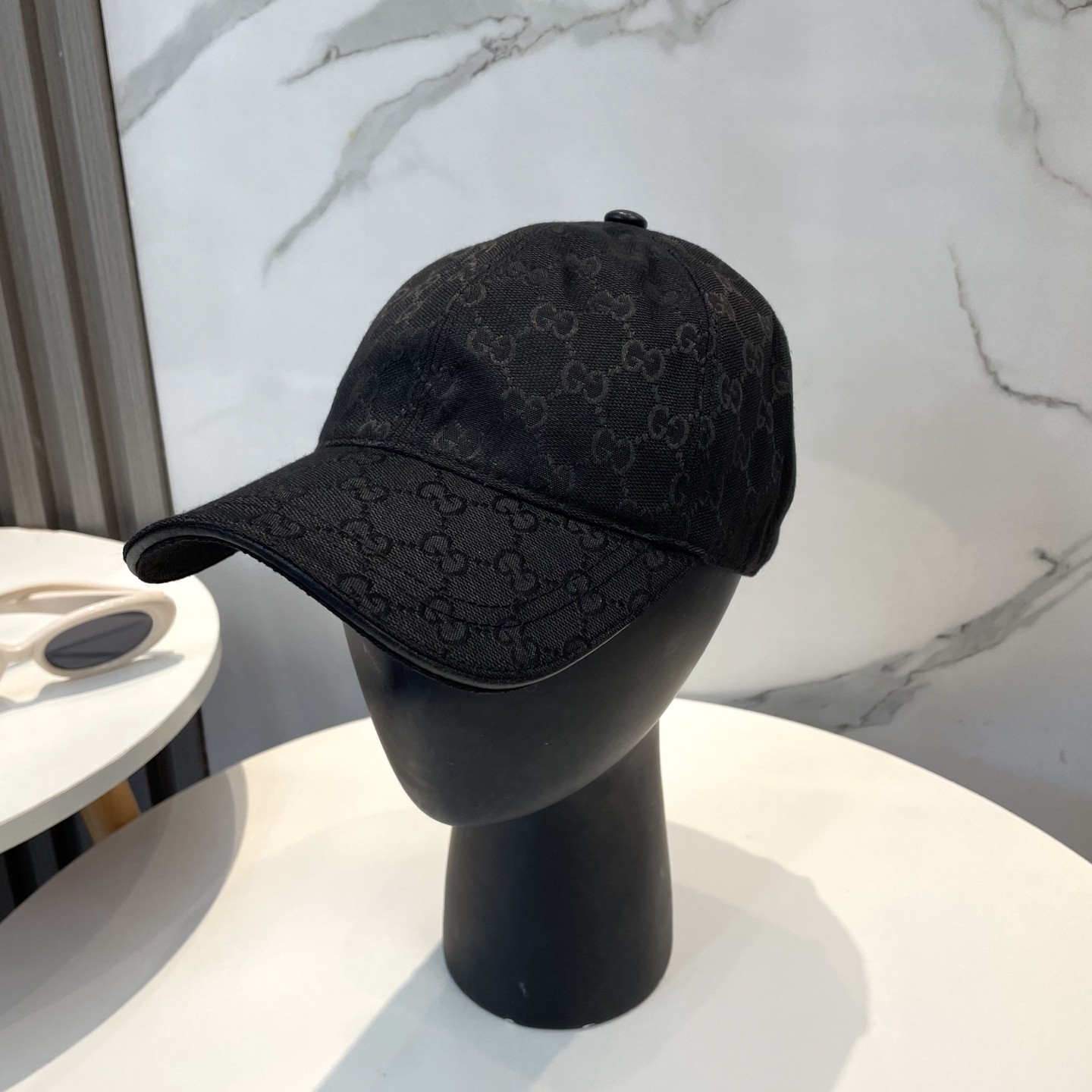 [#4934] G*u*i baseball cap peaked c ap hat