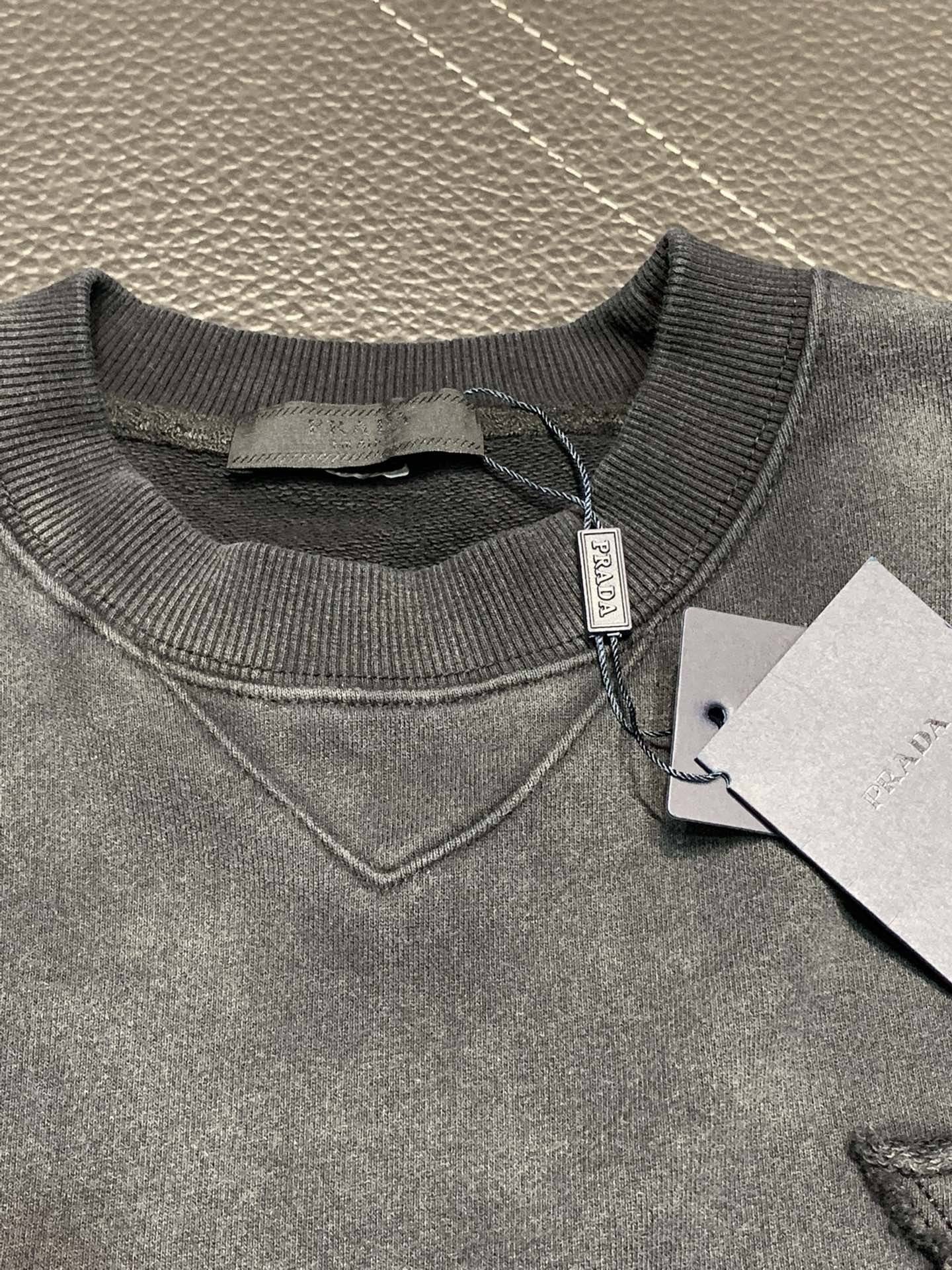 Prada men