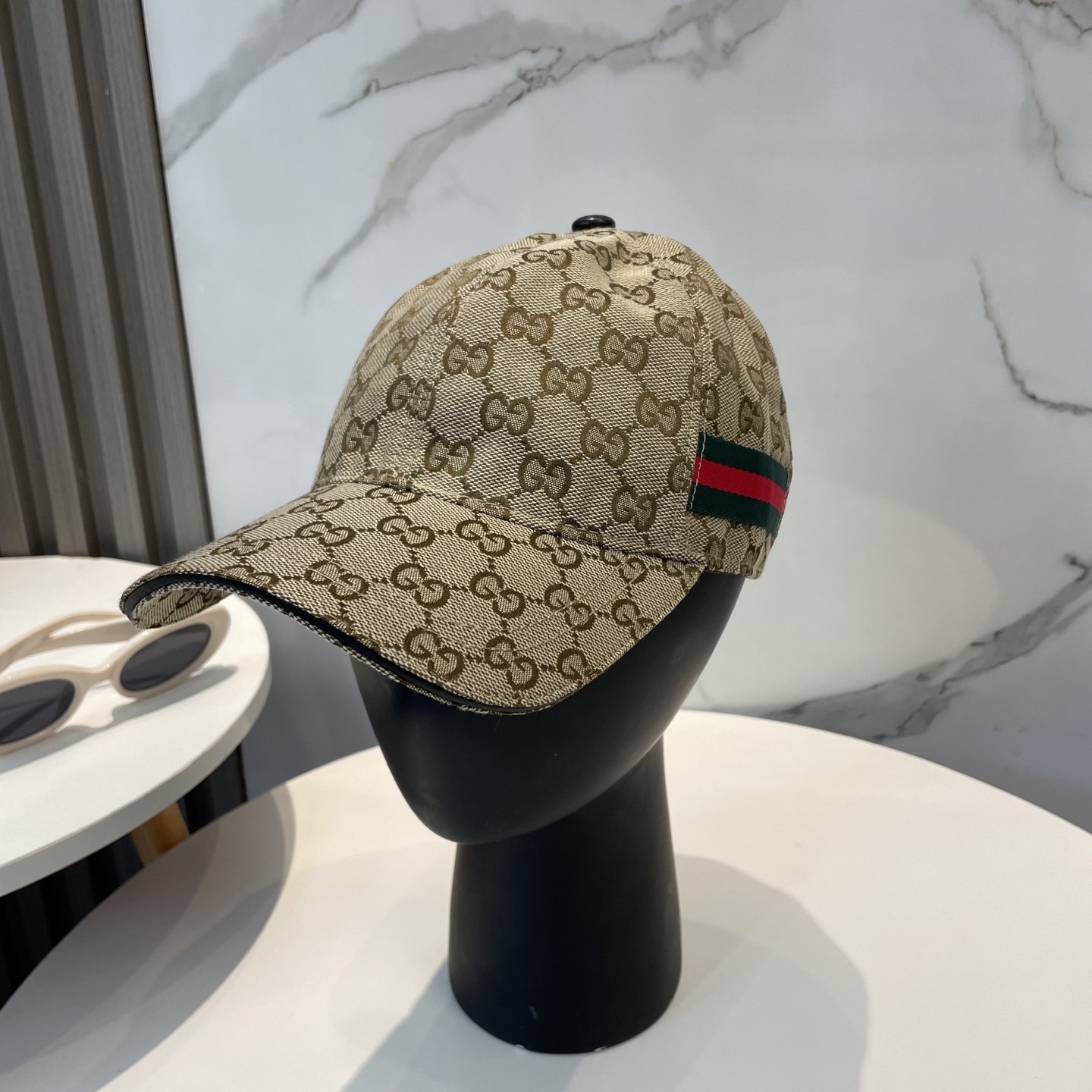 [#4925] G*u*i baseball cap peaked c ap hat