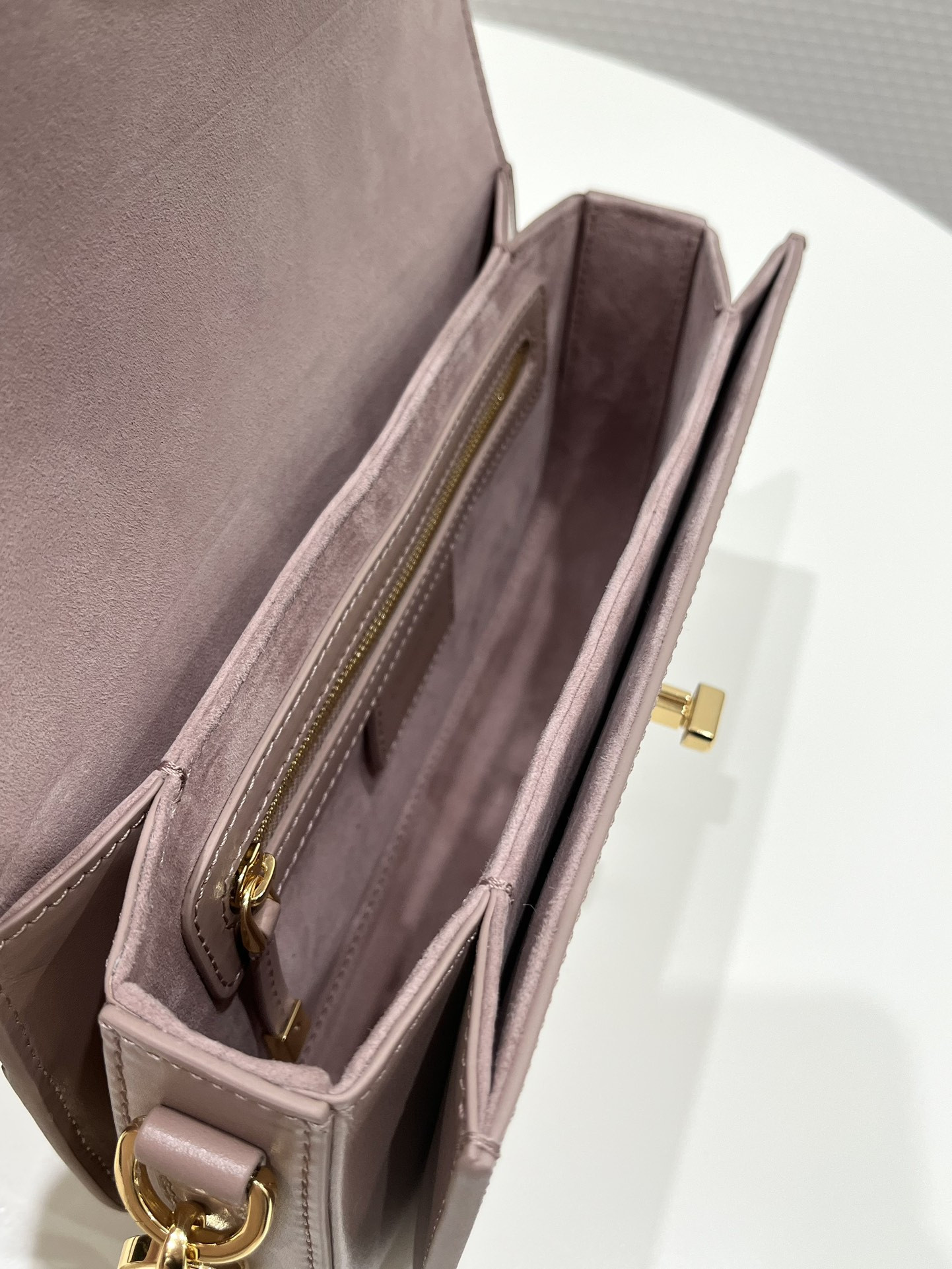 30 Montaigne Bag
