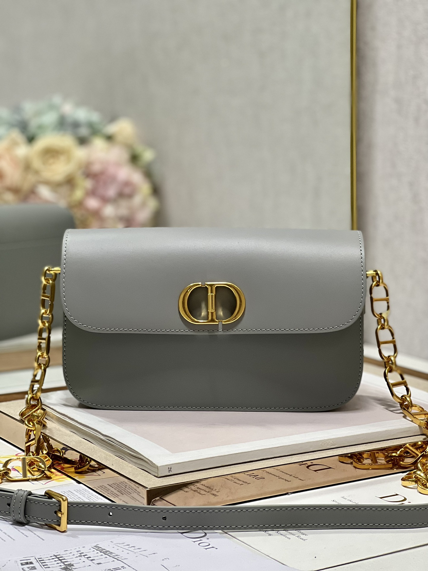 30 Montaigne Bag