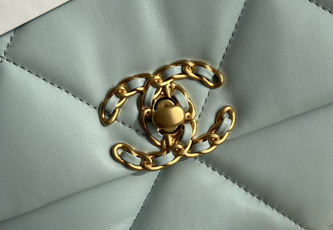 Chanle 19 Handbag