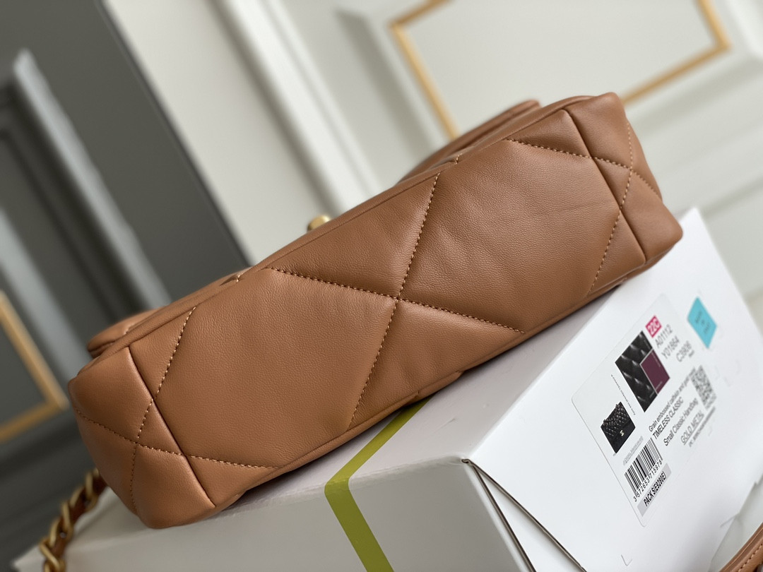 Chanle 19 Handbag