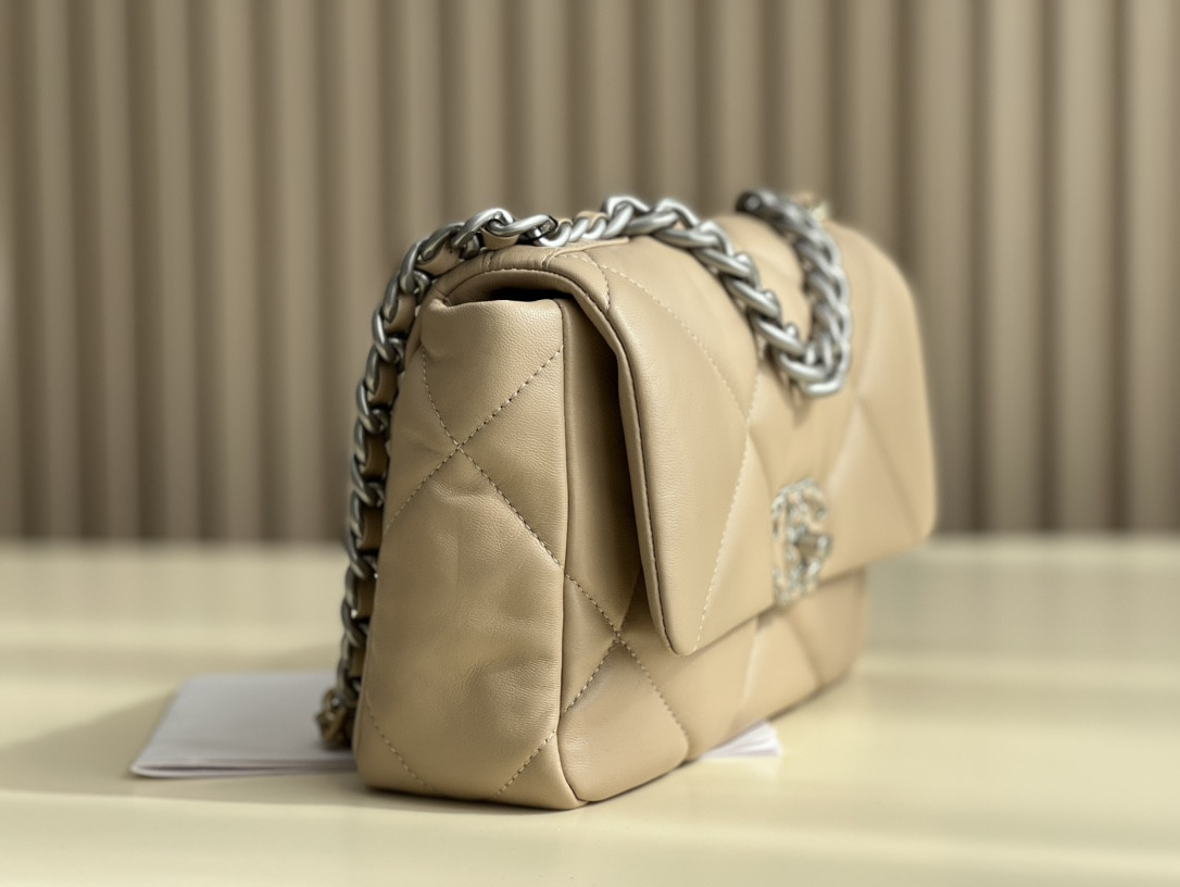 Chanle 19 Handbag
