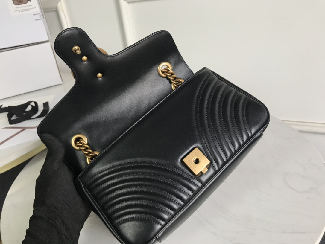 G*u*i gg marmont bag