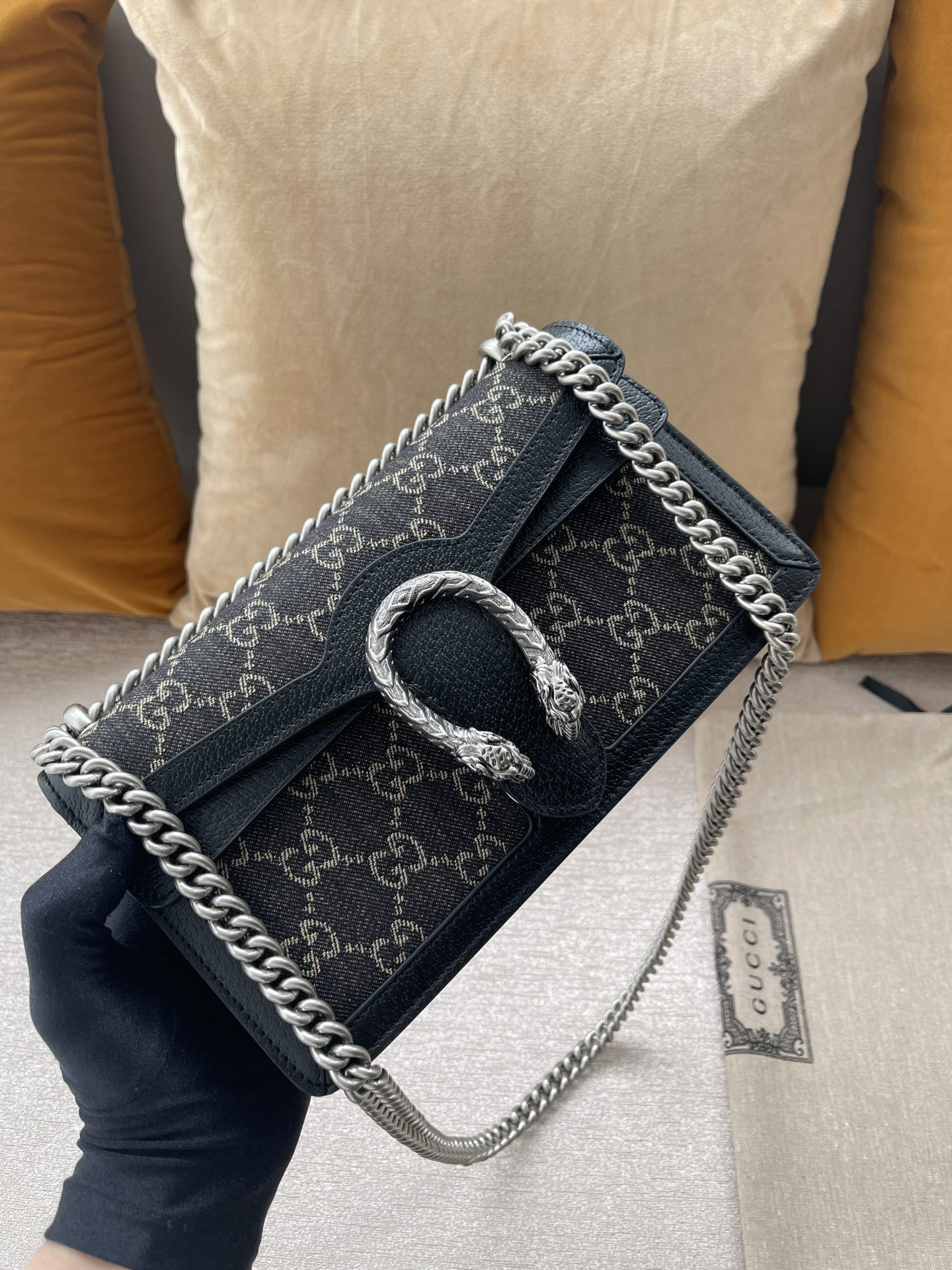 G*u*i dionysus bag