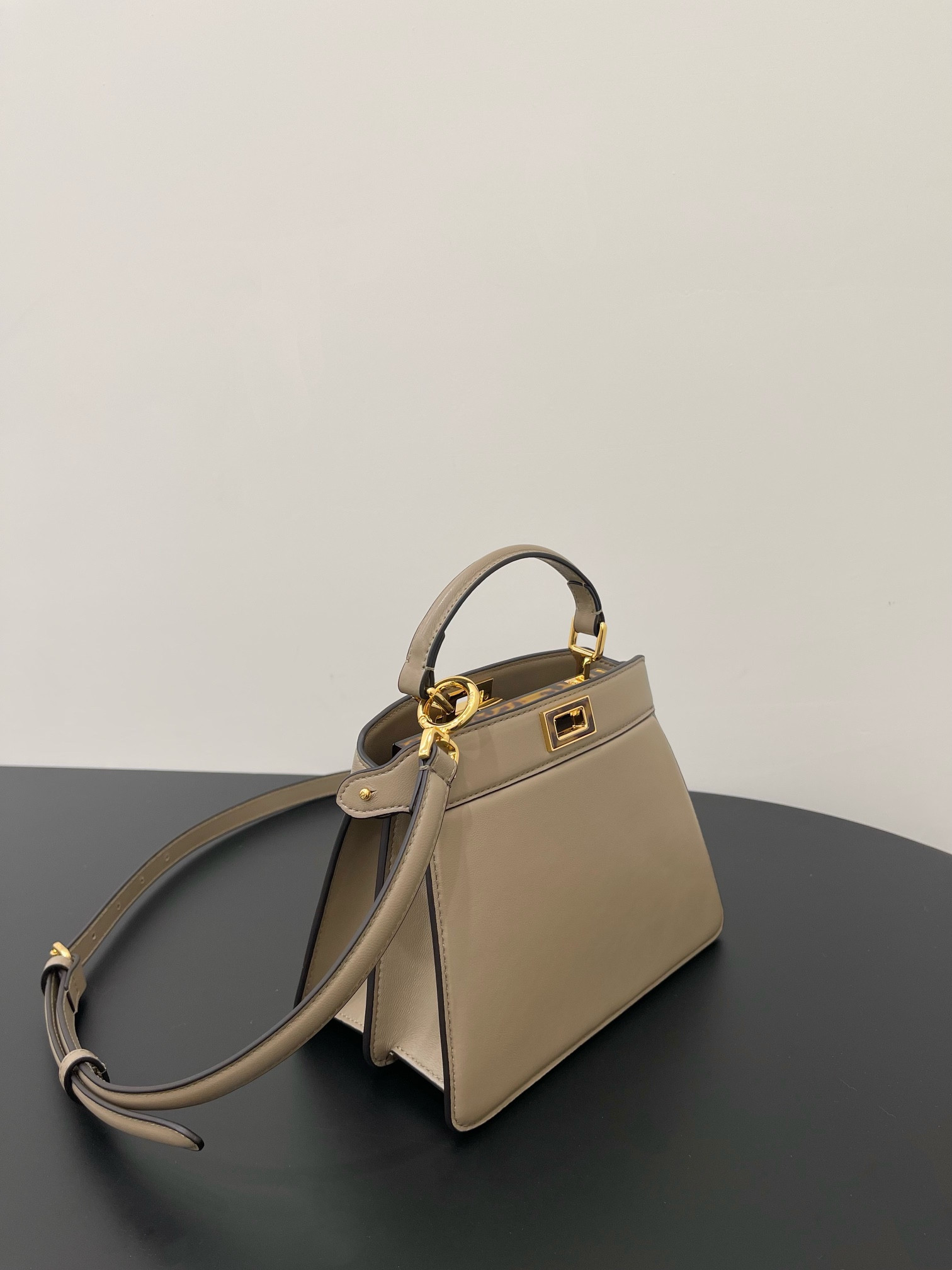 Fendi Peekaboo Iseeu Petite