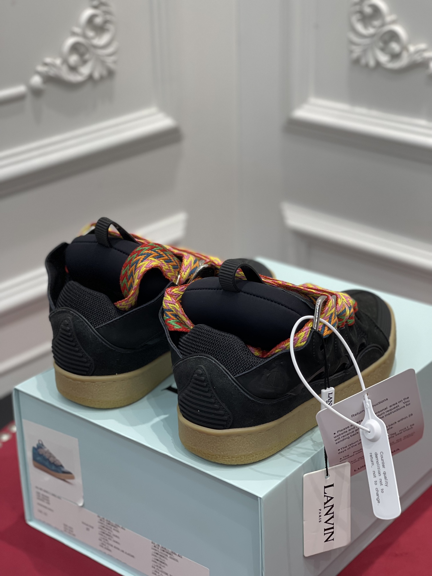 LA*N Sneaker